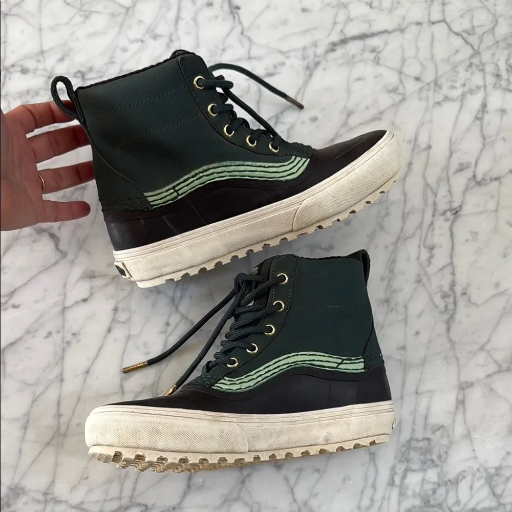 Vans Mens Standard Mid Snow Mte Green Snow Rainboots Size 6